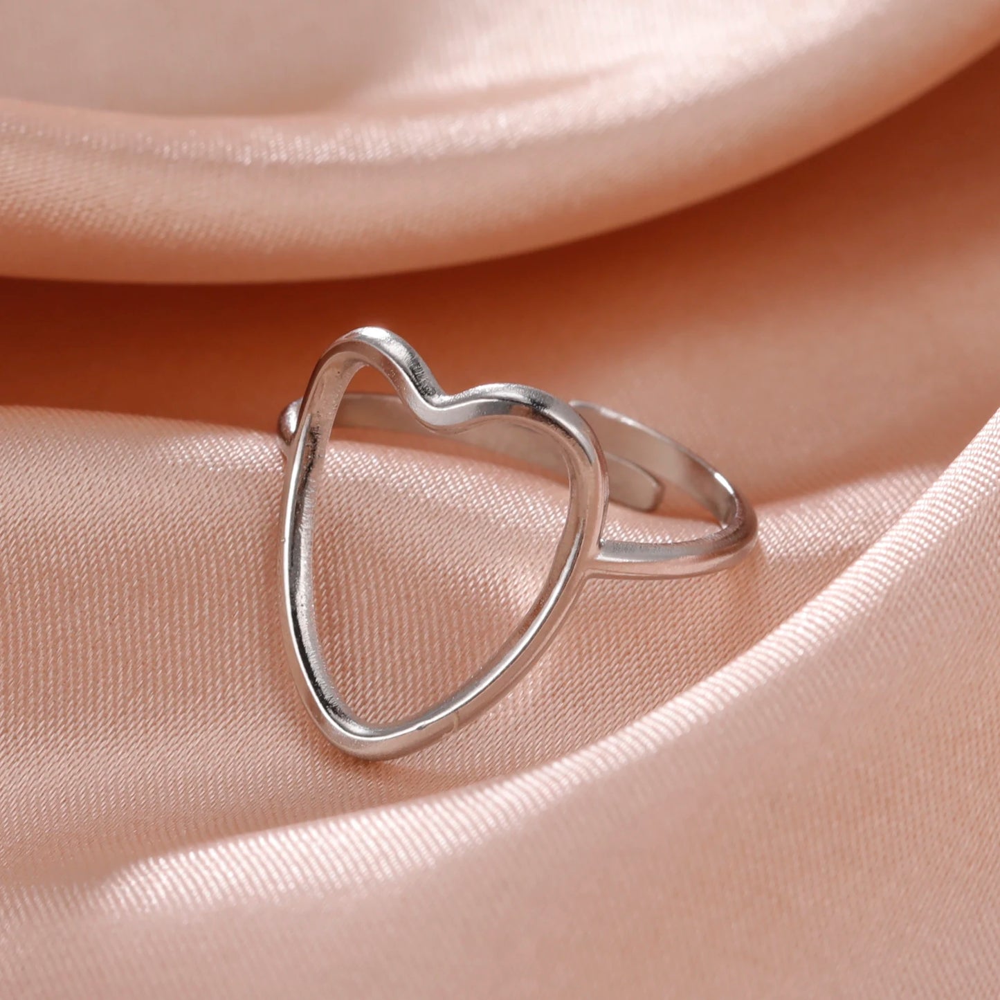 Eterna Gold Open Ring Collection