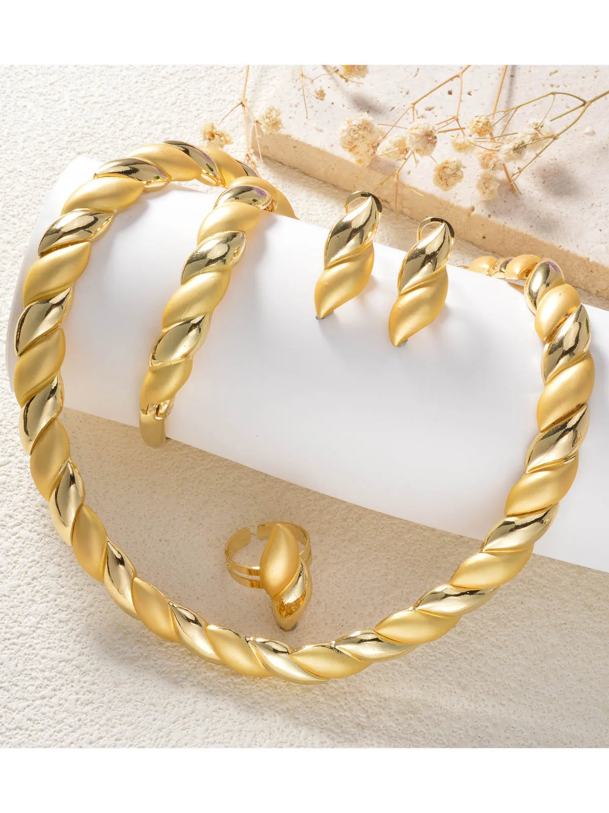 Luxury Golden Swirl Necklace & Earrings Set