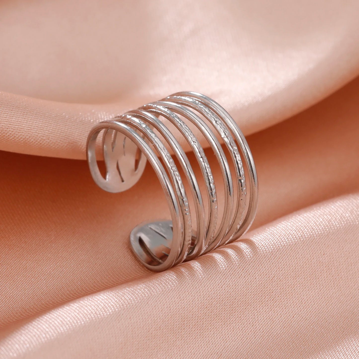 Eterna Gold Open Ring Collection
