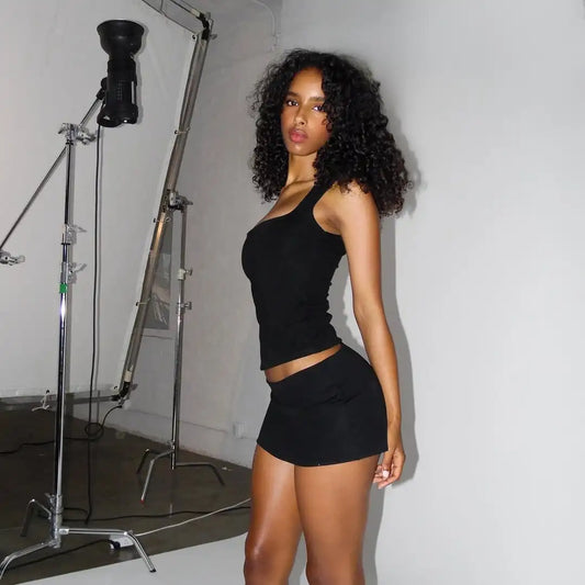 Guiz Low-Waist Elastic Hip Skirt Black Skirt