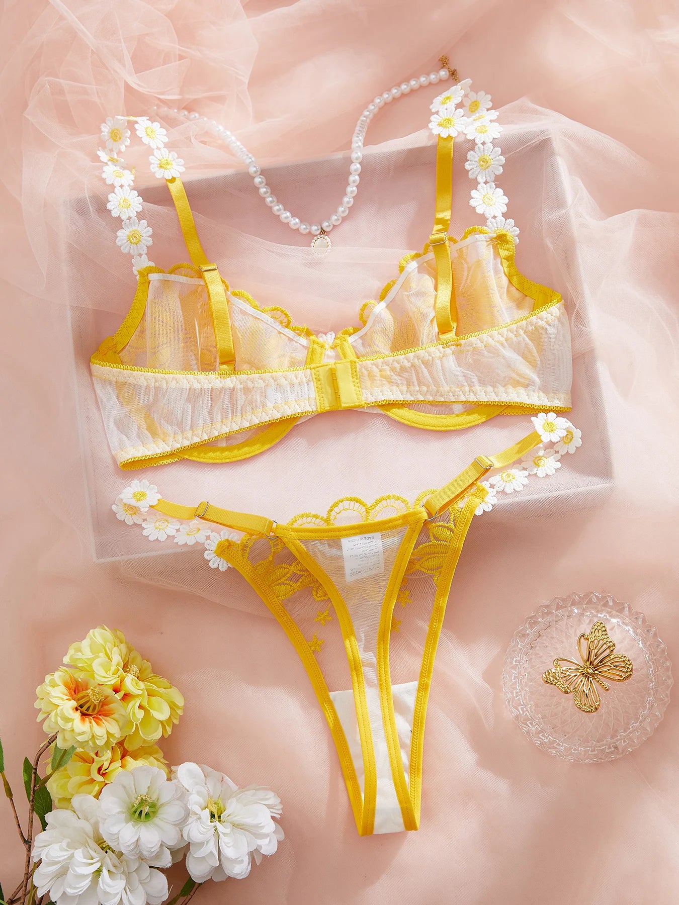 Flora Lace Daisy Set