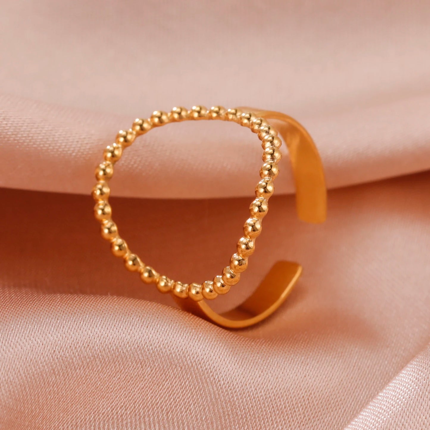 Eterna Gold Open Ring Collection