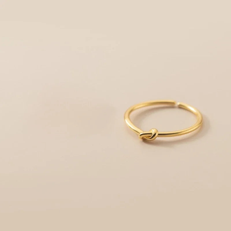 Minimalist Knot Ring – Gold & Silver