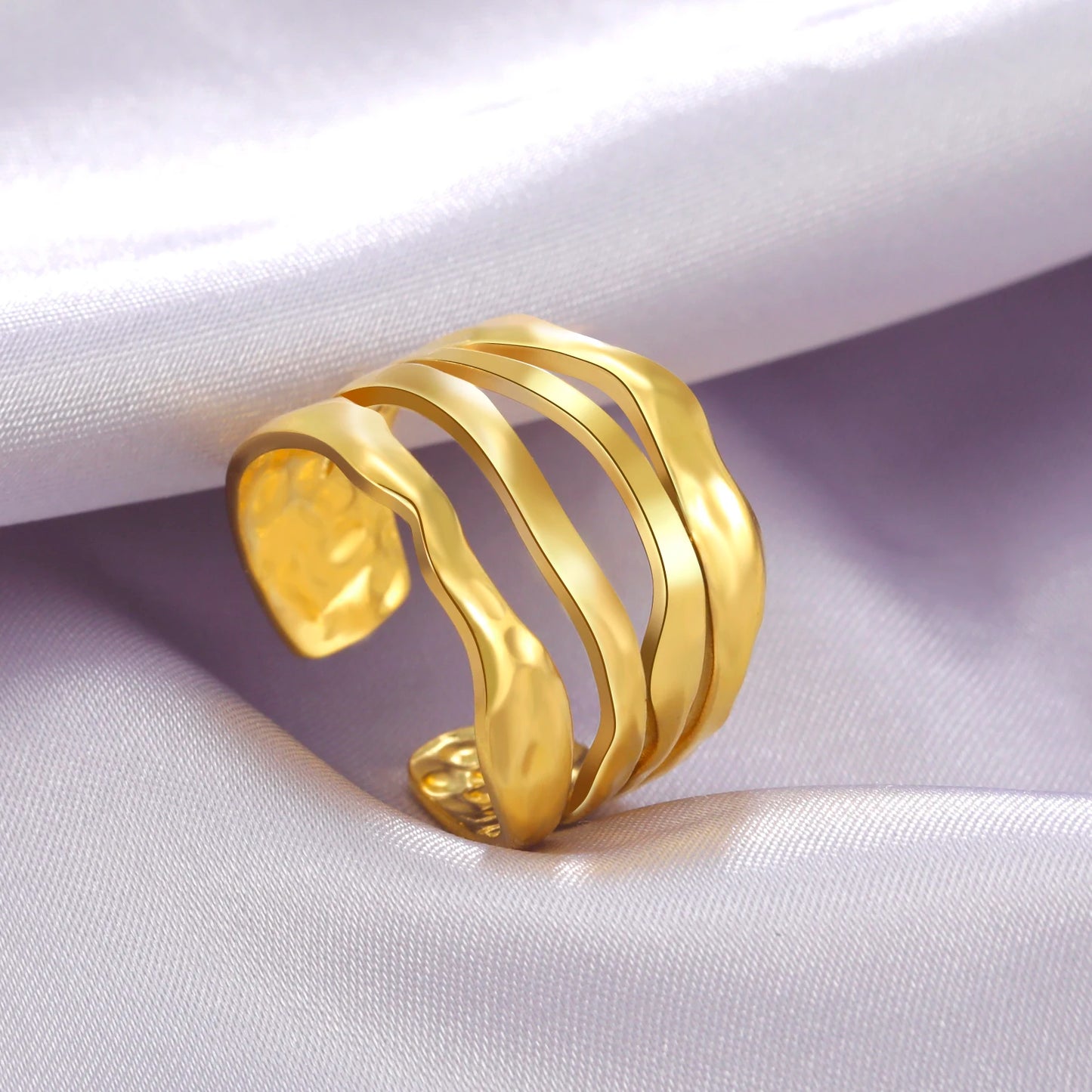 Eterna Gold Open Ring Collection