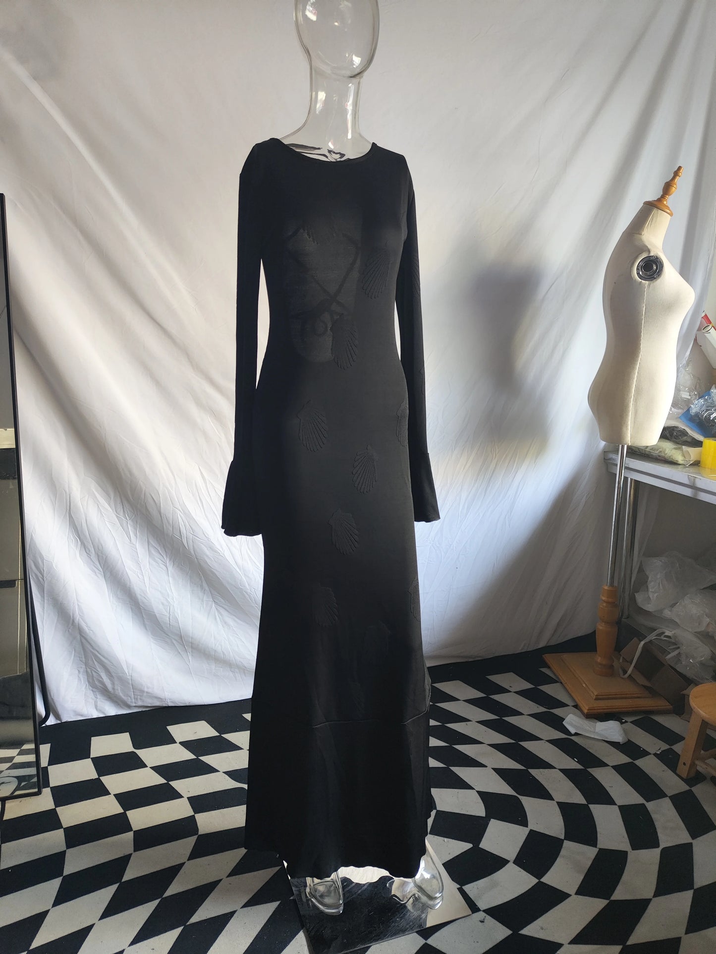 Shell print flared sleeve Dress