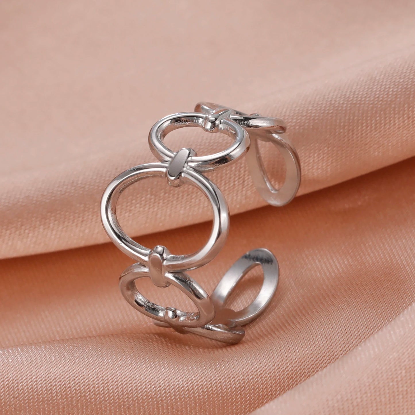 Eterna Gold Open Ring Collection
