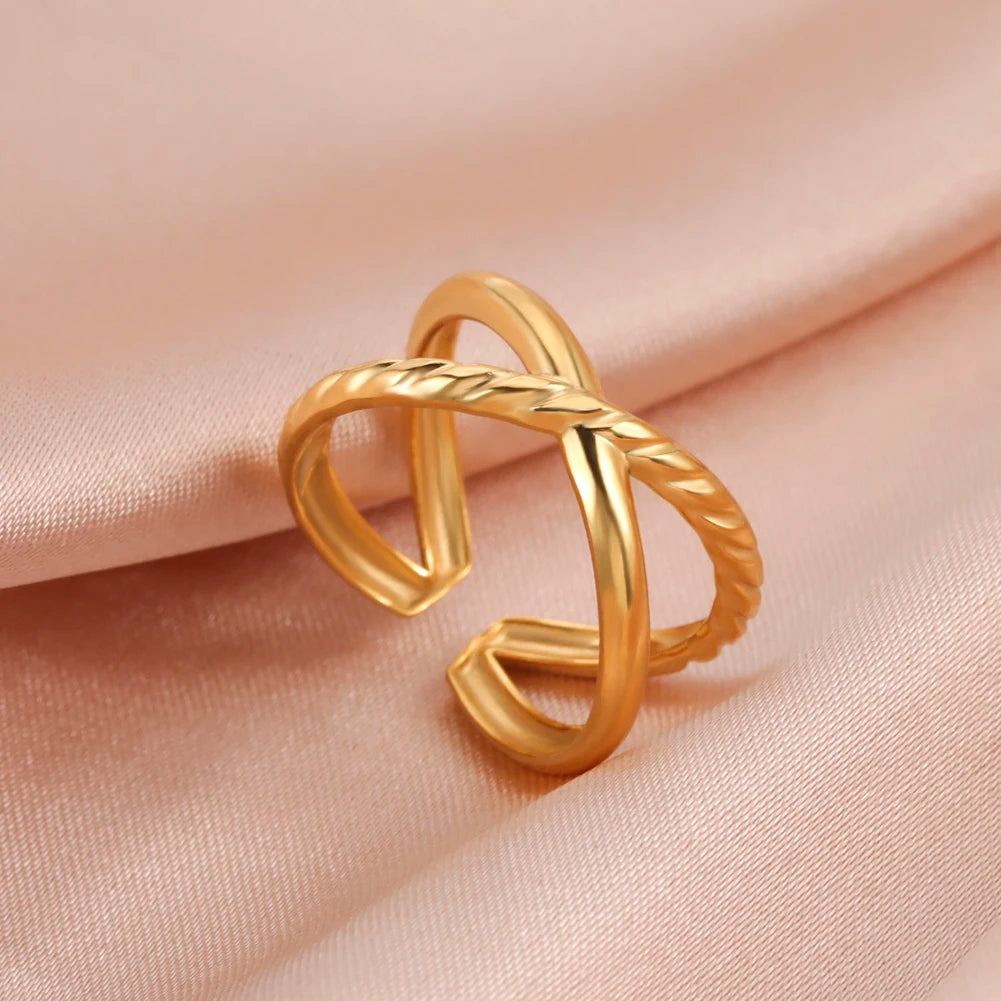 Eterna Gold Open Ring Collection