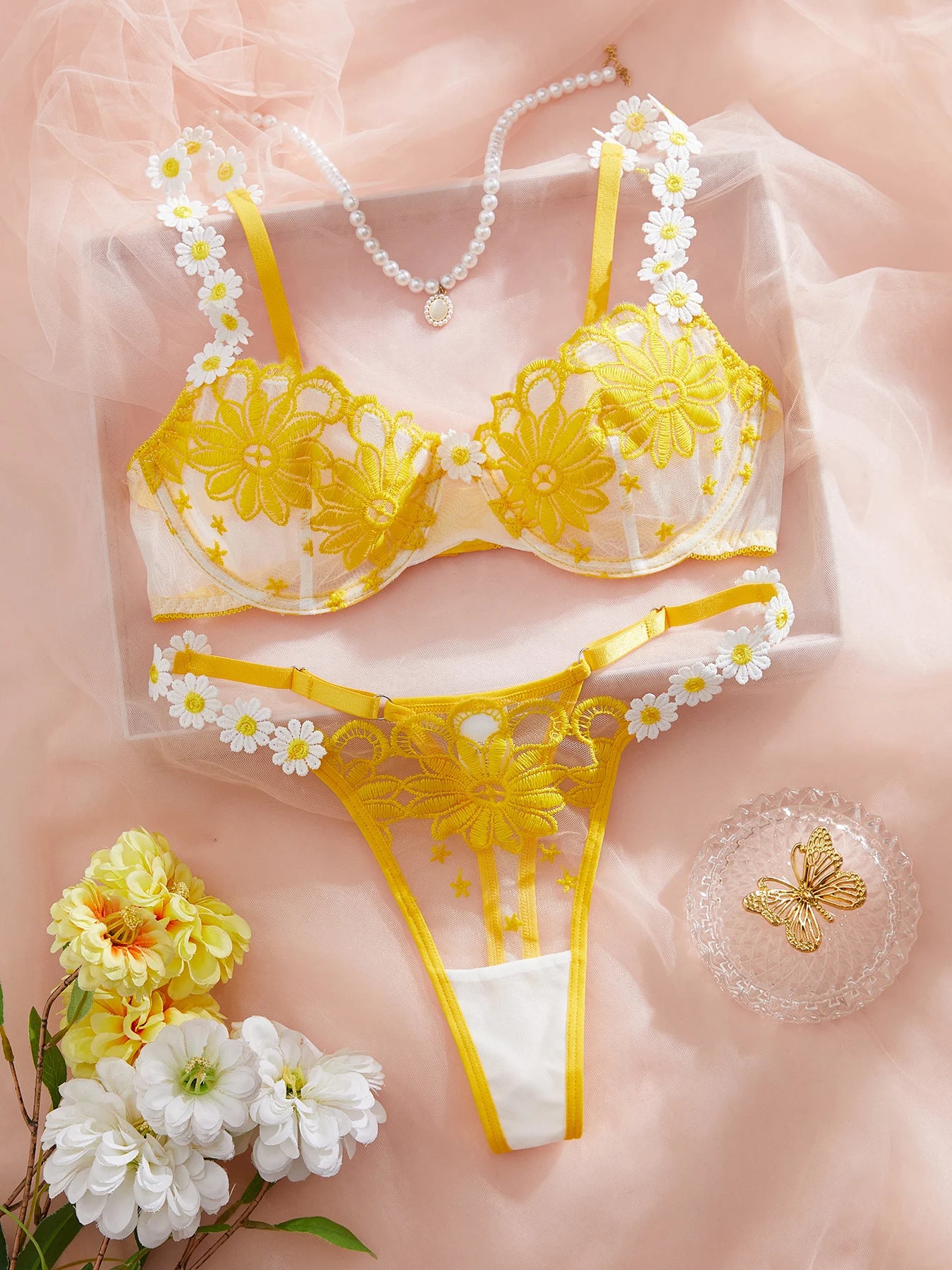 Flora Lace Daisy Set