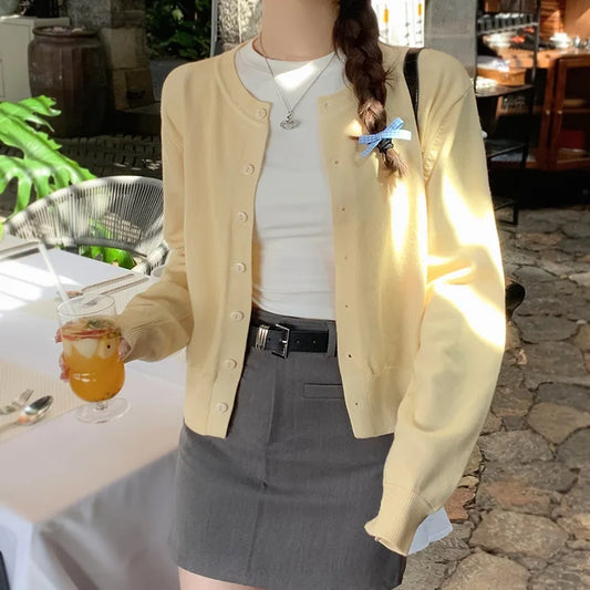 Long Sleeve O Neck Button Down Knit