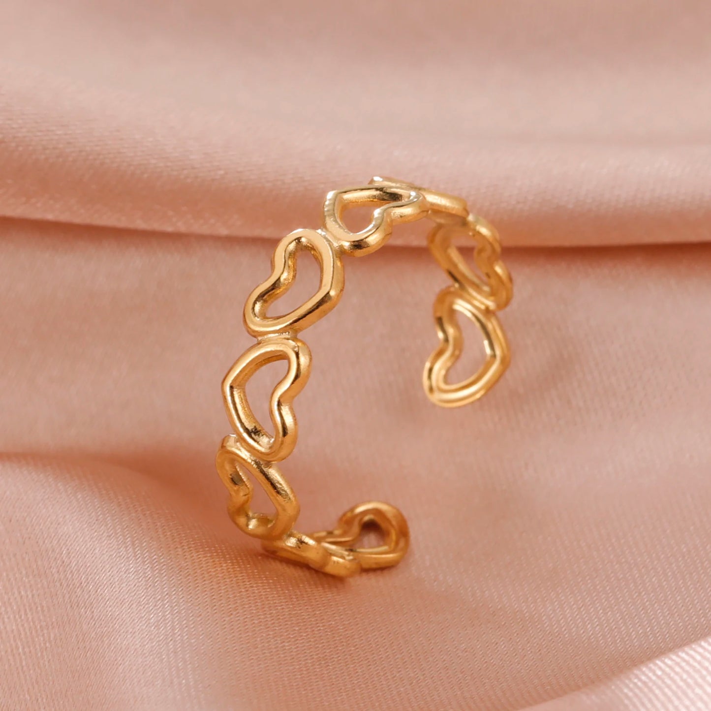 Eterna Gold Open Ring Collection